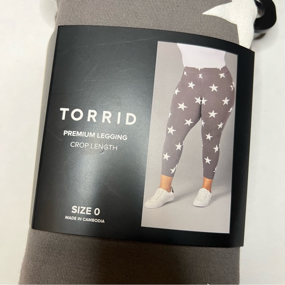 TORRID GRAY WITH WHITE ✨STARS✨CROPPED LEGGINGS size 0 NWT - Picture 3 of 5